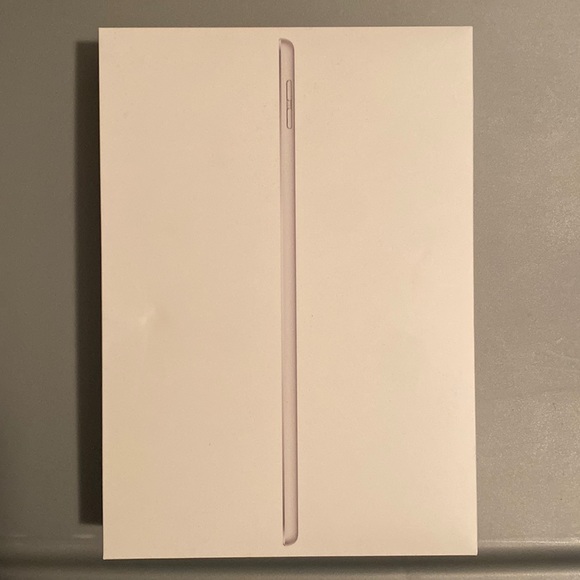 iPad Air 9th generation box + manual - Picture 1 of 6